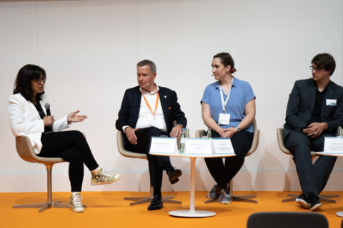 Zum Artikel "Adna Bliek took part in panel discussion at automatica"